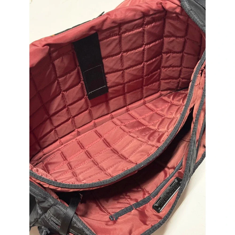 Tumi T-Tech Essential Gear Messenger‎ Bag Black Nylon Laptop Crossbody 57574D